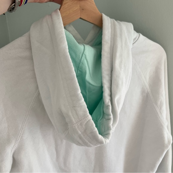 The north face hoodie - Picture 5 of 6